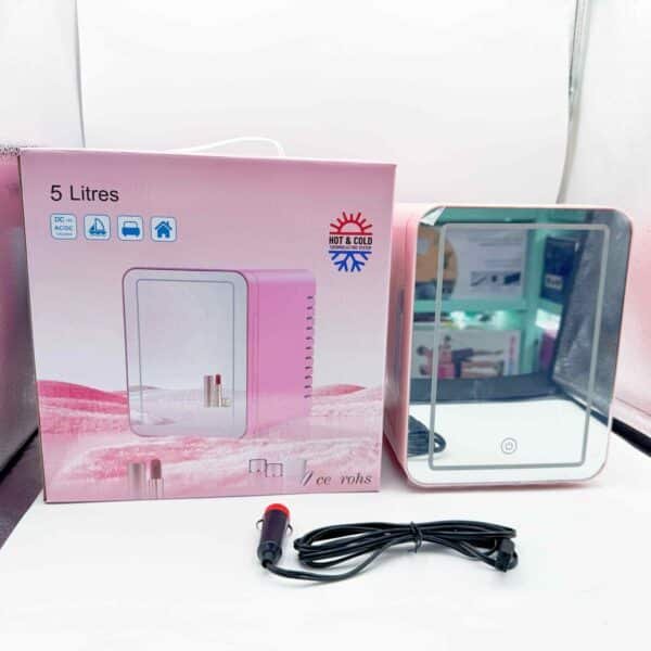 Single Home and Dormitory Mini 4L Beauty Refrigerator Portable Battery Operated Car and Home Fridge with Mirror Hotel Gift