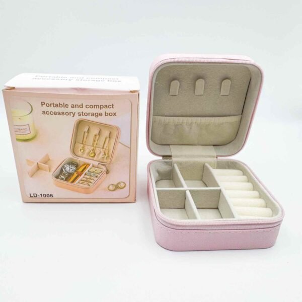 Low Moq Custom Logo Wholesale Luxury Pu Leather Jewelry Box Organize Case Leather Mini Travel Jewelry Boxes